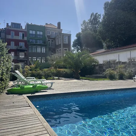 Апартаменты Cosy House Downtown With Swimming Pool And Ac *