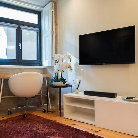 Cosy House Downtown With Swimming Pool And Ac * Порту