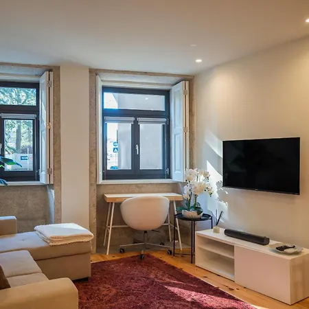 Cosy House Downtown With Swimming Pool And Ac