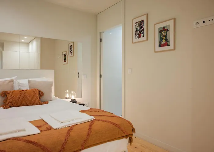 Cosy House Downtown With Swimming Pool And Ac