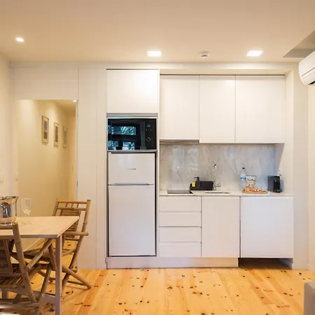 Cosy House Downtown With Swimming Pool And Ac Lejlighed *