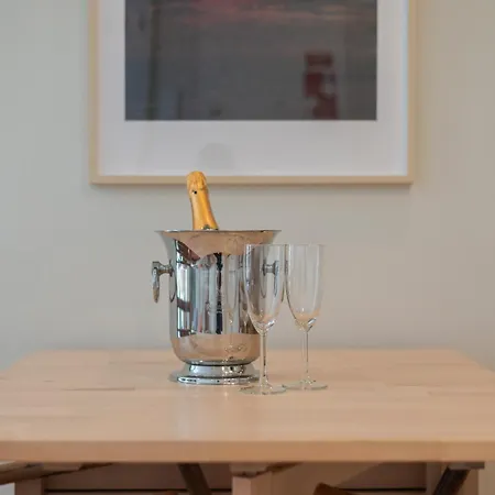 Apartamento Cosy House Downtown With Swimming Pool And Ac *
